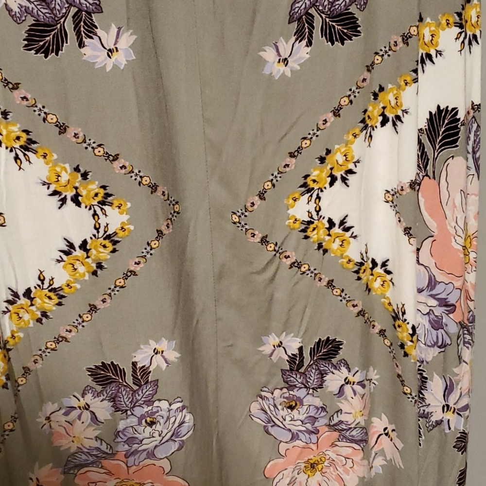 Spring Floral Kimono - Picture 3 of 4